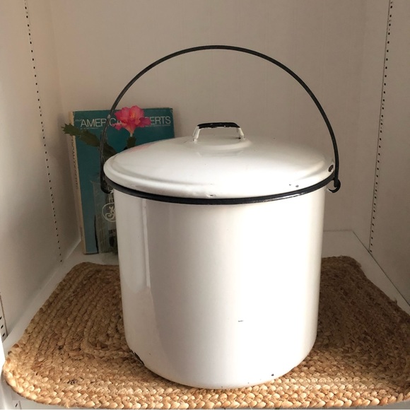 Vintage Other - Vintage > Farmhouse White Enamel Stock Pot 8 qt